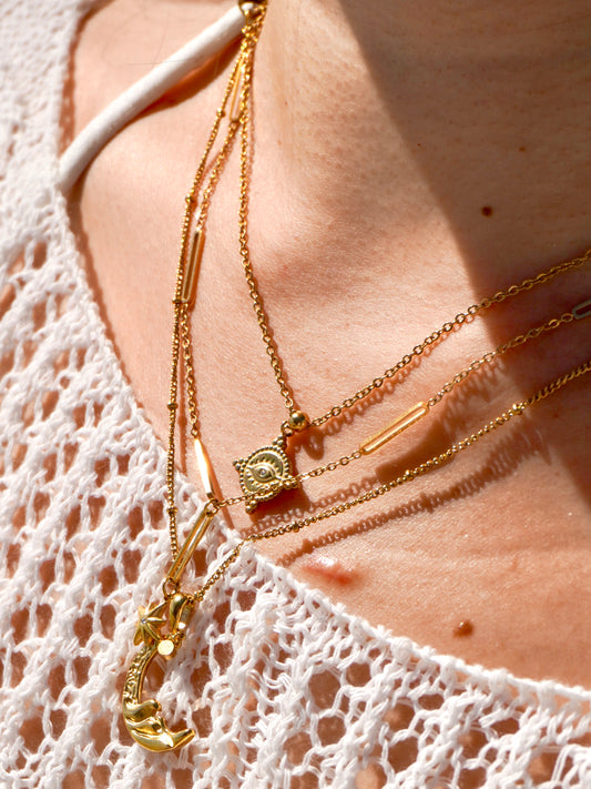 Eye necklace